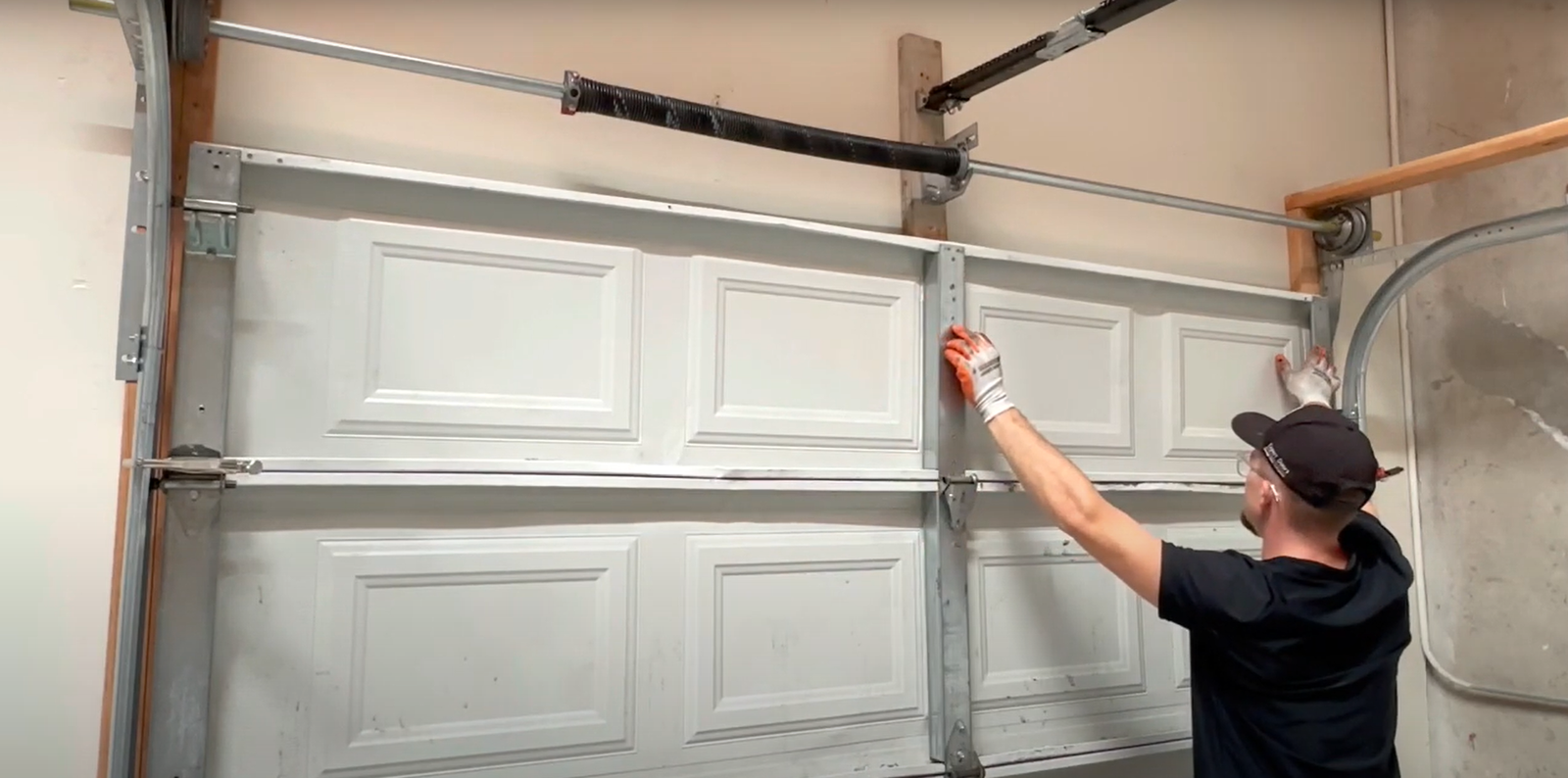 Broken Torsion Spring Replacement Bayshore Gardens FL